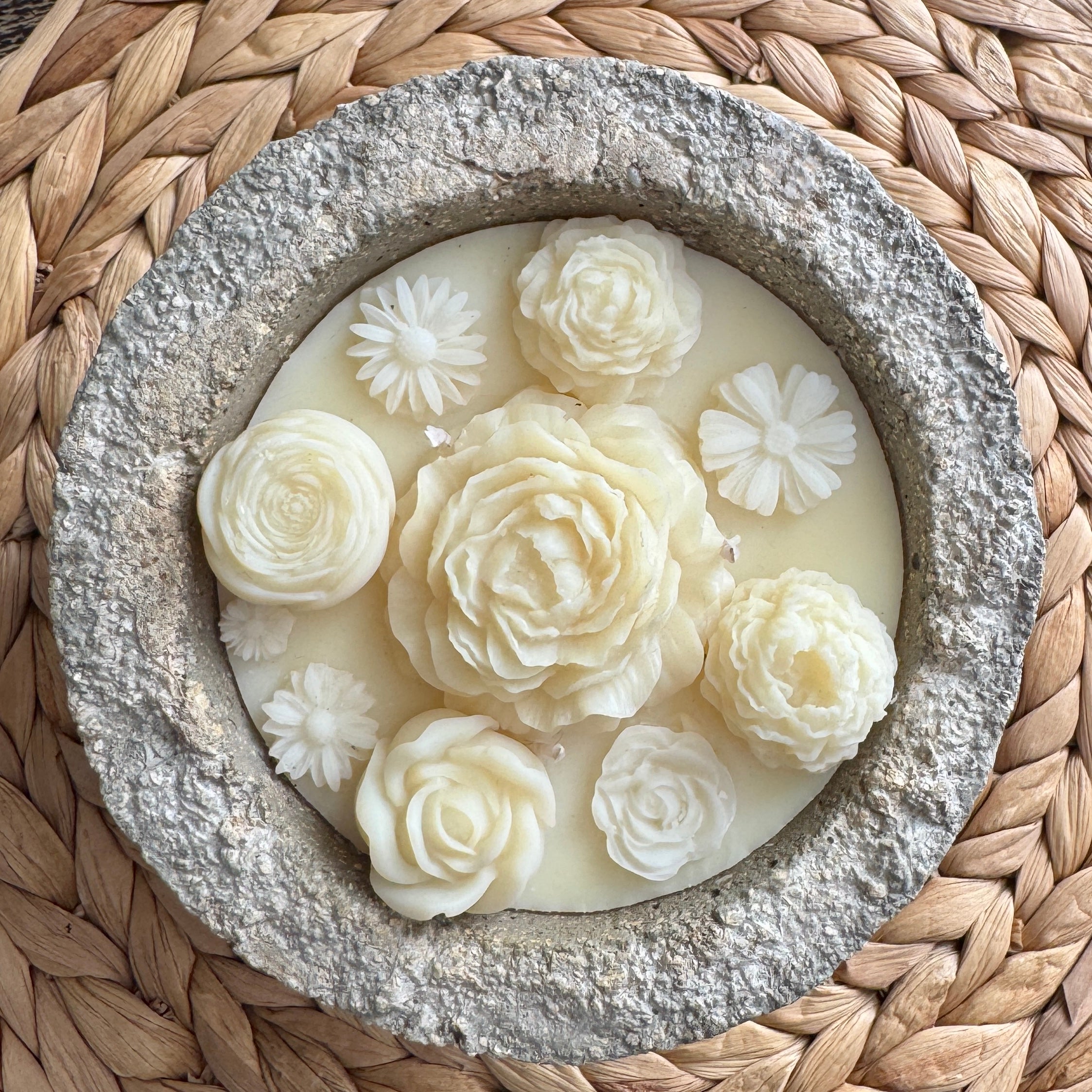 Bougie Artisanale Musc Blanc – Bol en Hypertufa & Cire d'Olive