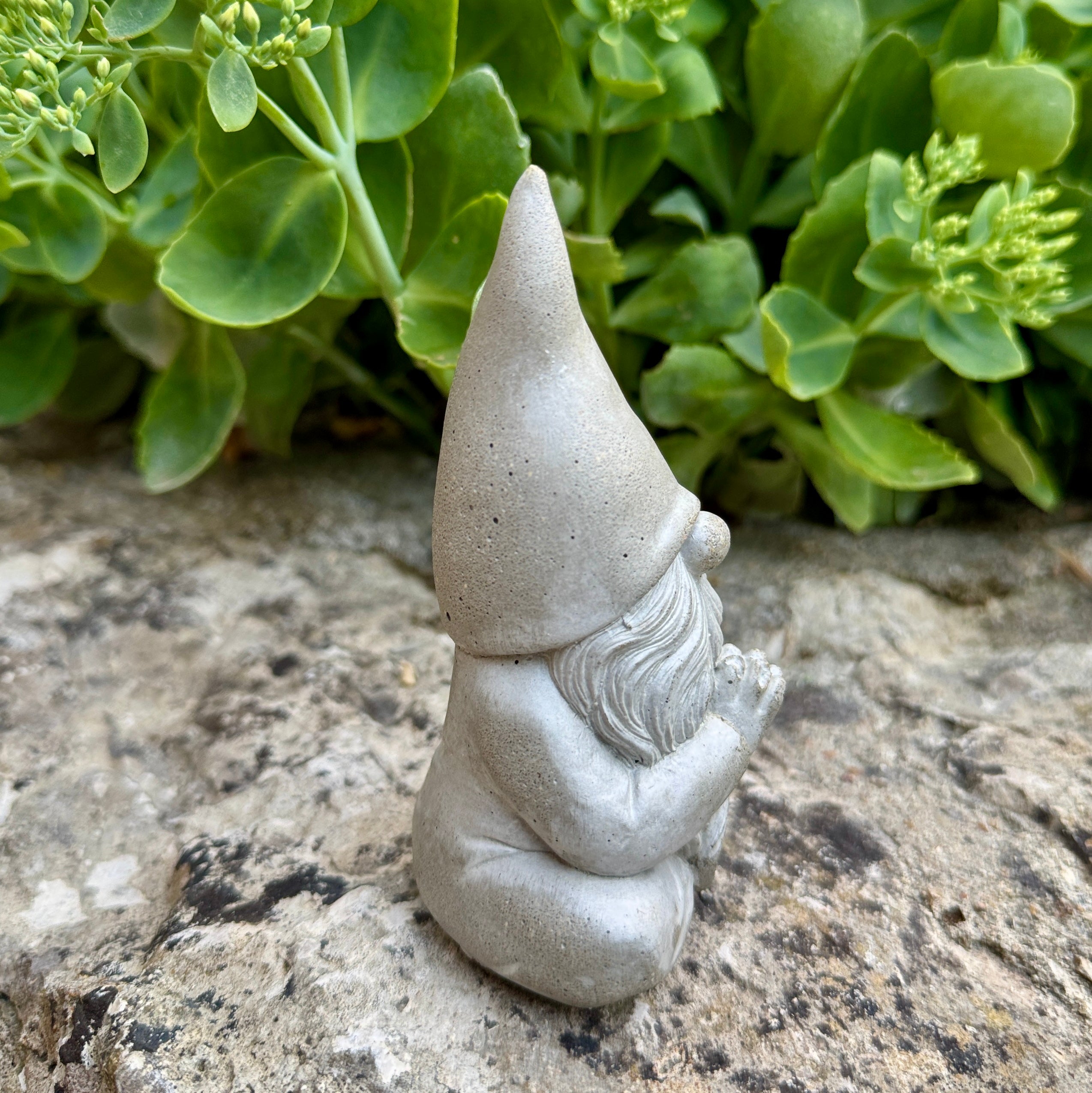 Le gnome Zen en béton