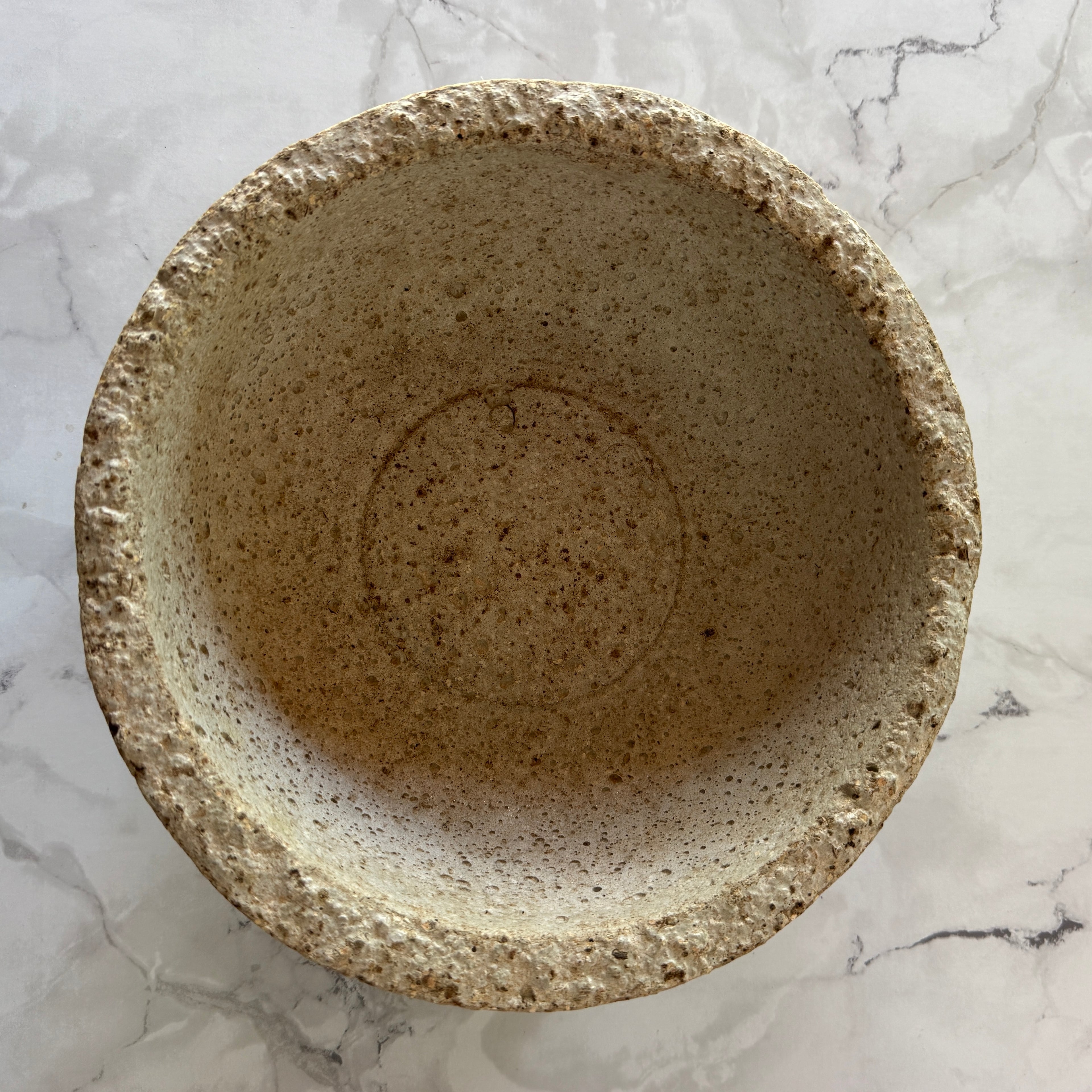Bol en hypertufa - Silhouette épurée & grains de sable