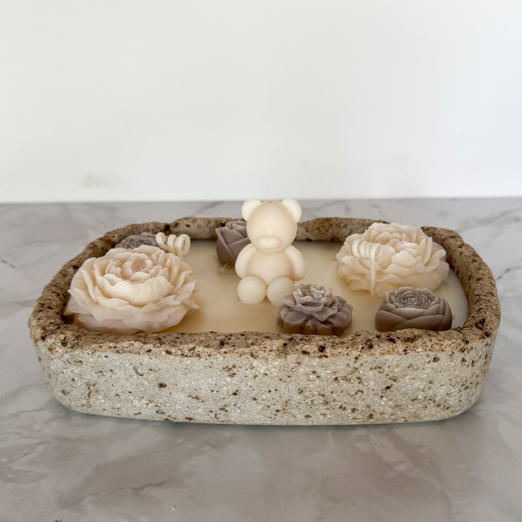 Bougie Artisanale en Hypertufa "le petit ourson - Parfum "bois de rose"
